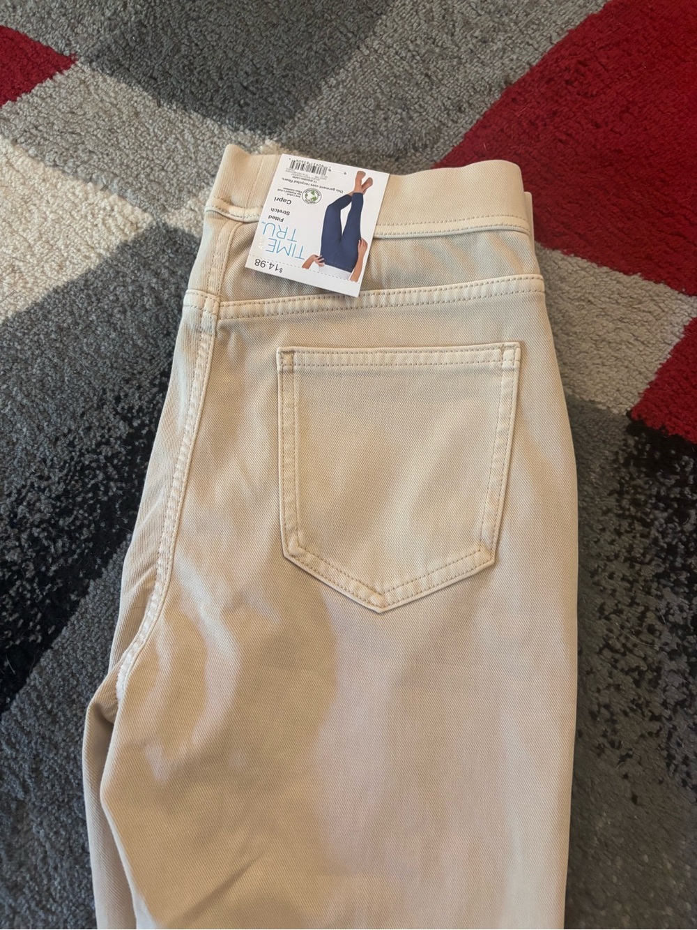 Time & Tru Women’s Fitted Capri Pant